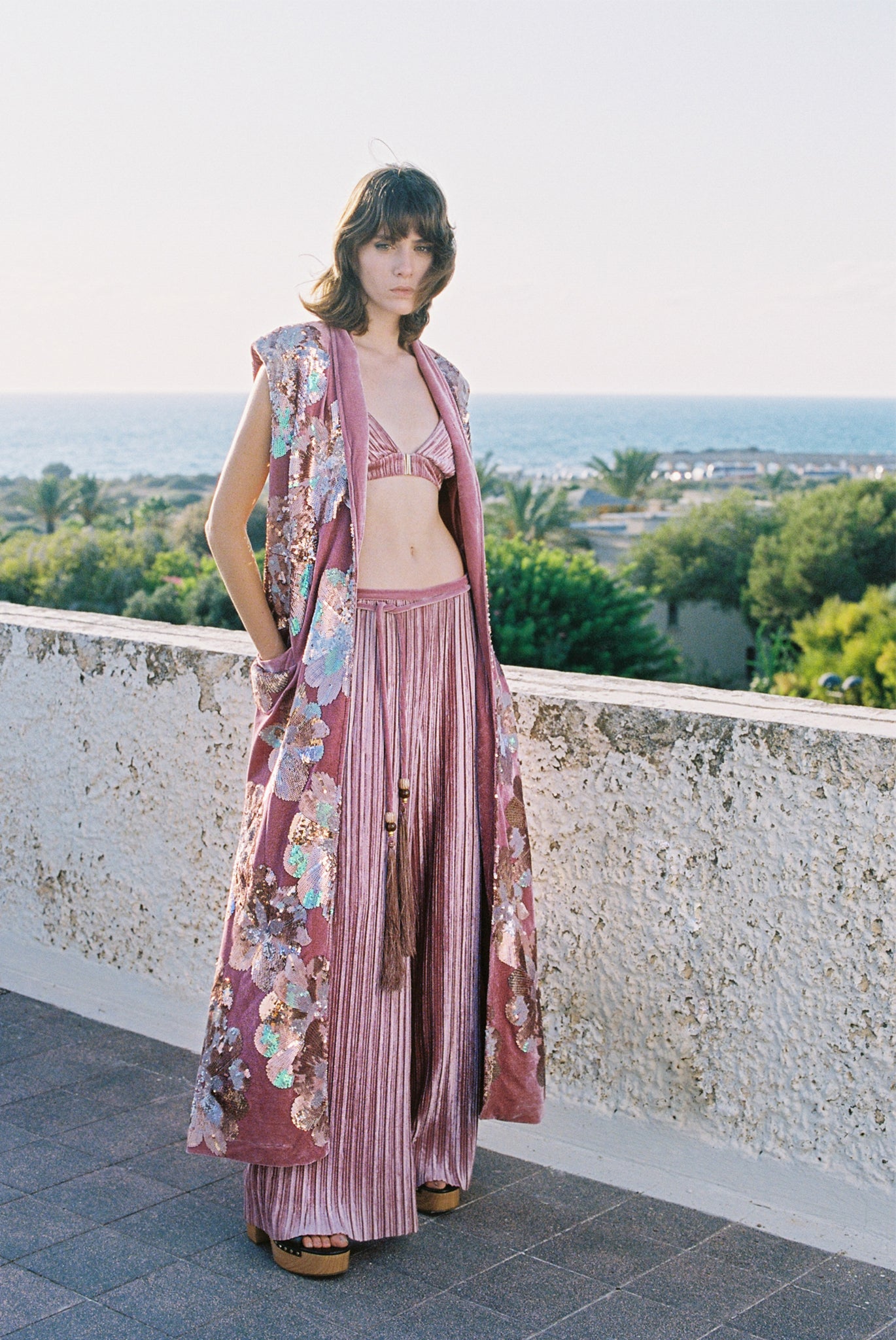 SABINA MUSAYEV - pleated_velvet_smoked_pink_fw_23_24