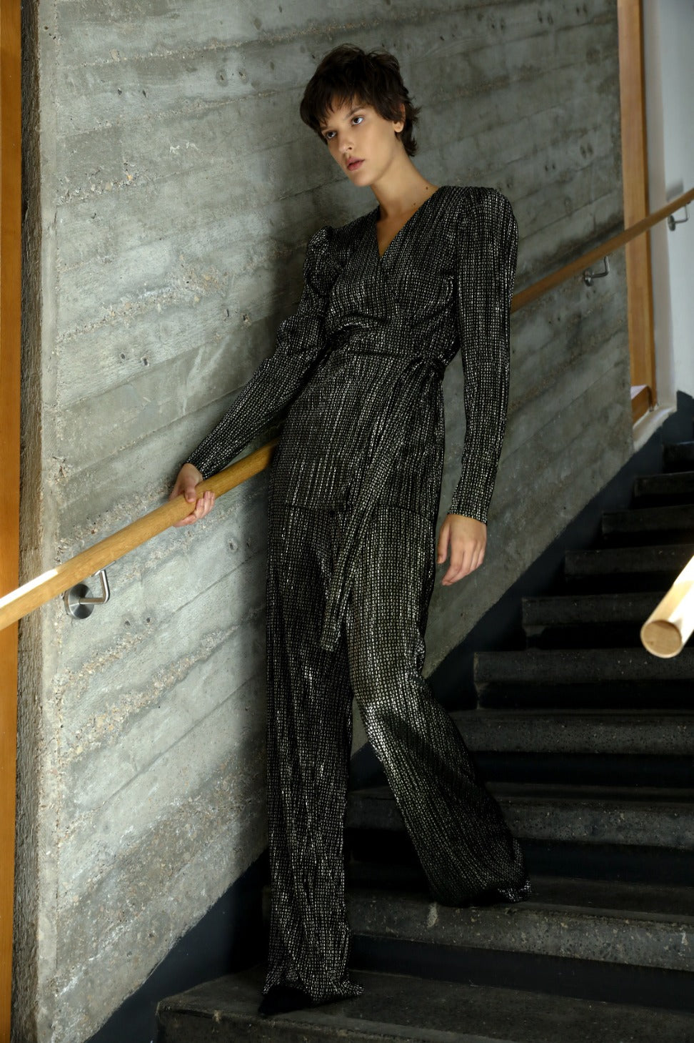 SABINA MUSAYEV - pleated_knit_with_foil_golden_black