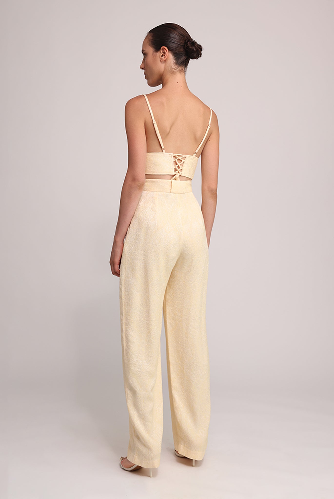 jacquard_paisley_pastel_yellow_summer_25