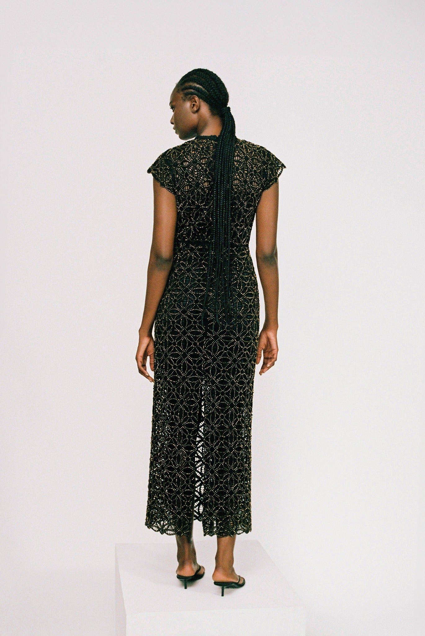 SABINA MUSAYEV - beaded_crochet_black_pre_fall_25_26
