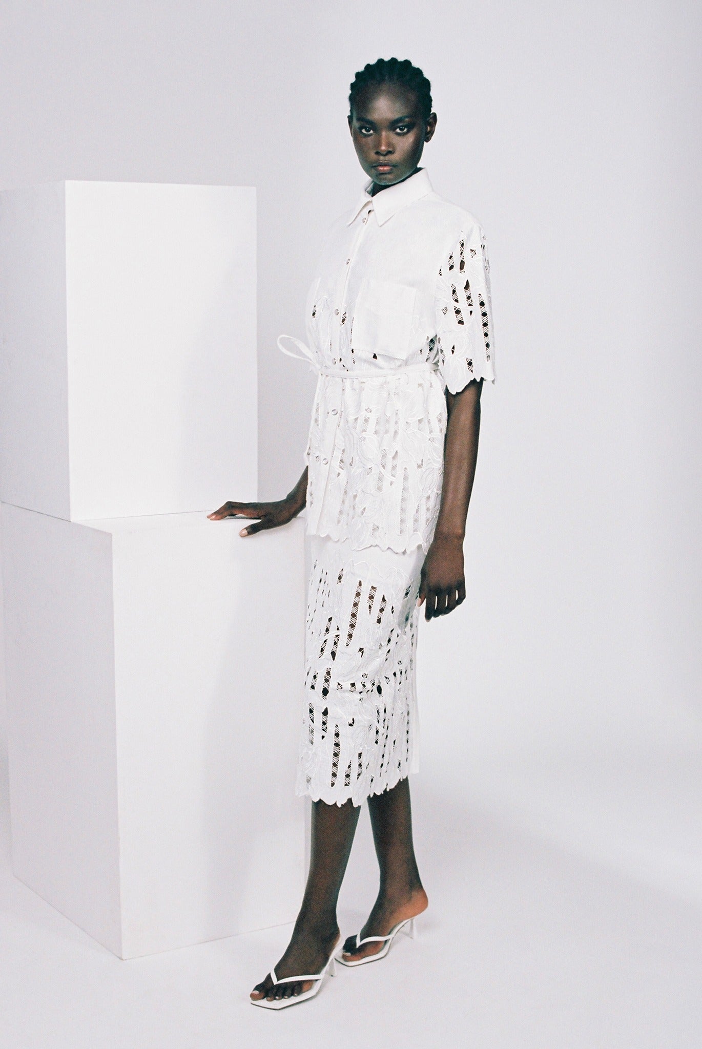 SABINA MUSAYEV - denim_off_white_pre_fall_25_26