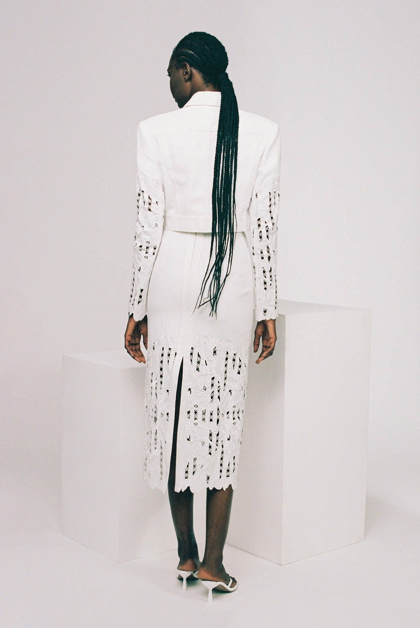 SABINA MUSAYEV - denim_off_white_pre_fall_25_26