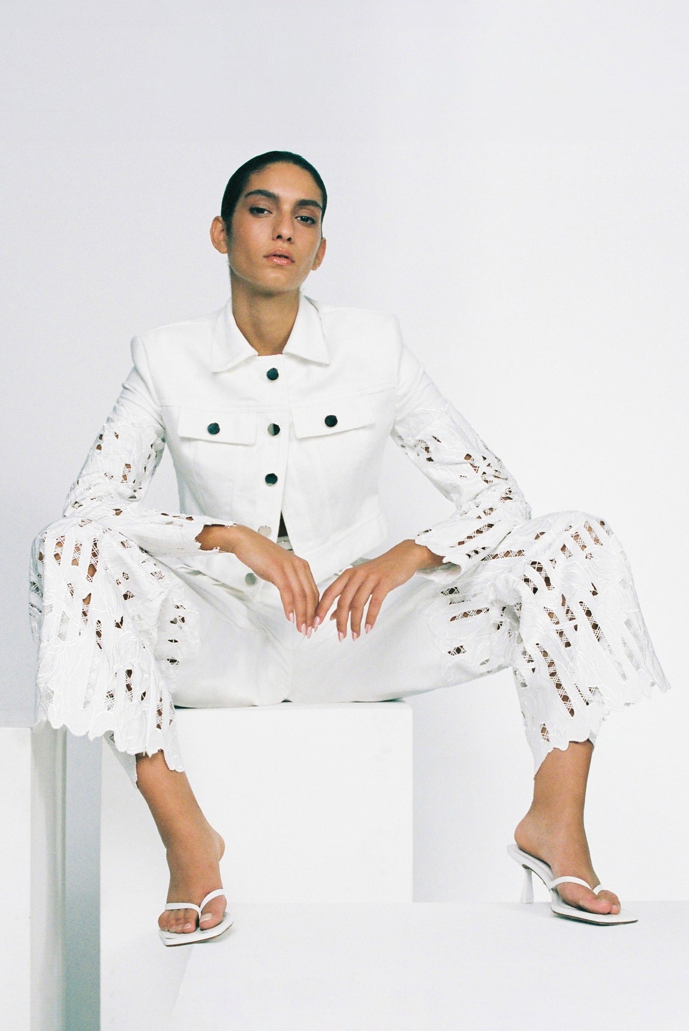 SABINA MUSAYEV - denim_off_white_pre_fall_25_26