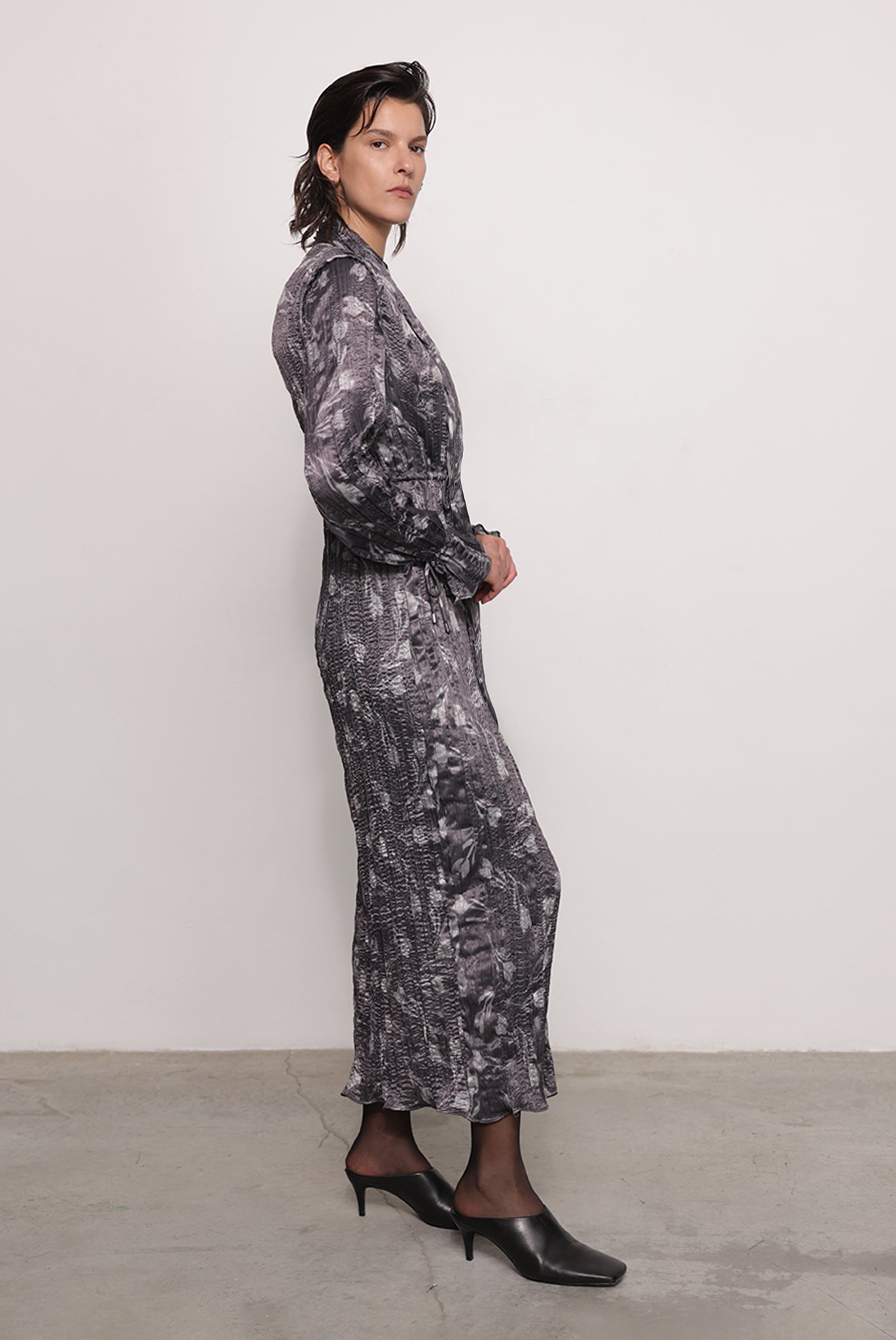 SABINA MUSAYEV - tulip_haze_print_graphite_print_fw_25_26