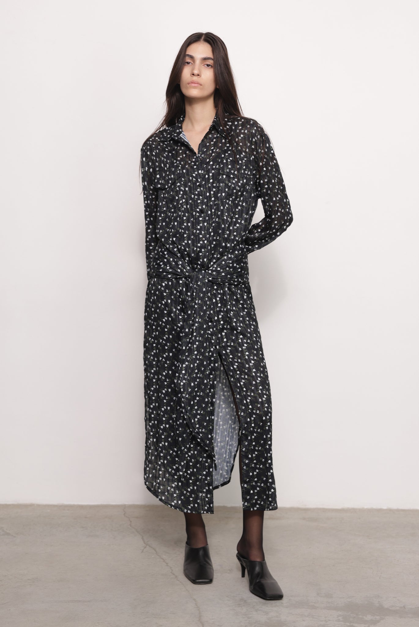 SABINA MUSAYEV - wallflower_print_black_print_fw_25_26