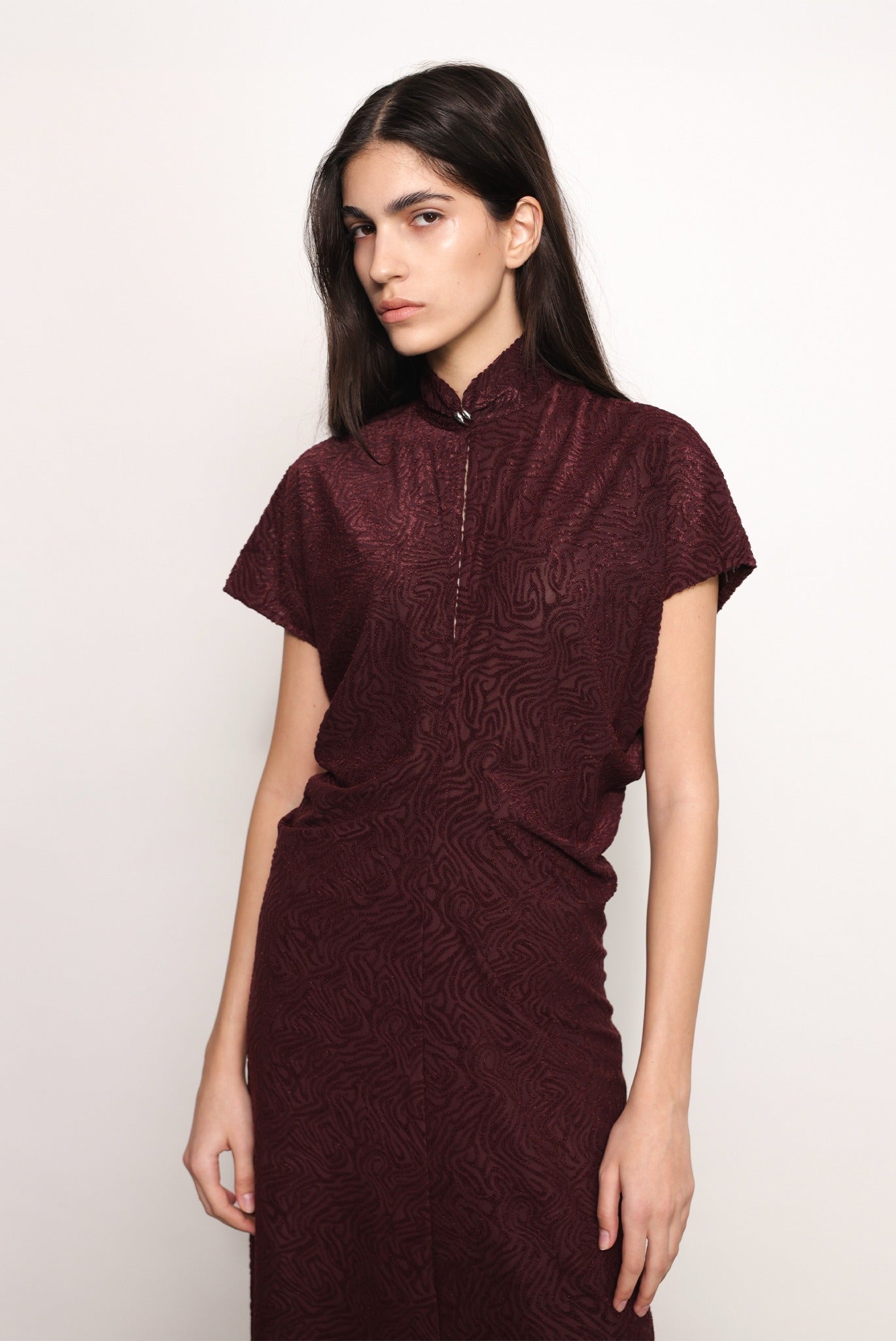 SABINA MUSAYEV - textured_knit_bordeaux_fw_25_26