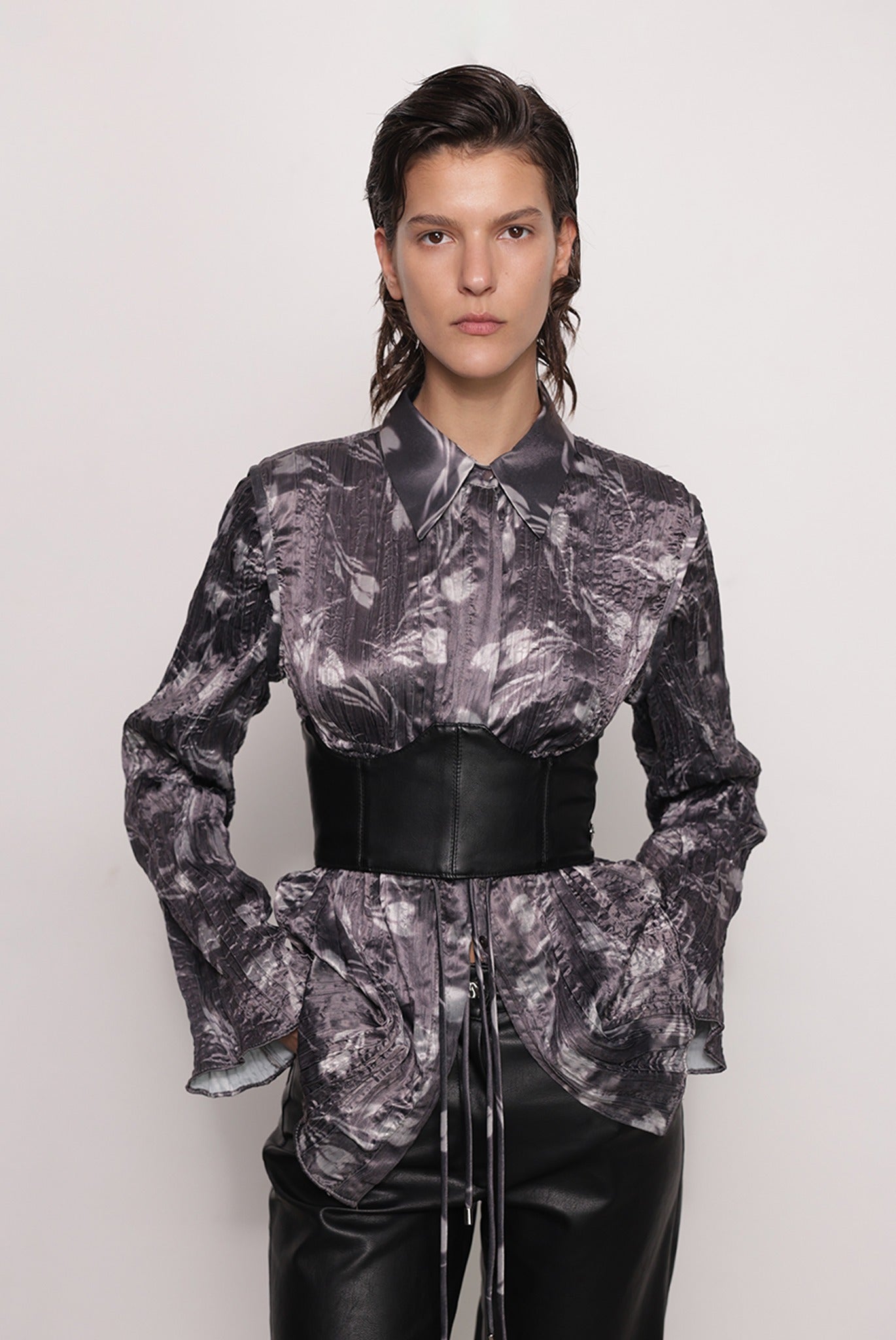 SABINA MUSAYEV - tulip_haze_print_graphite_print_fw_25_26