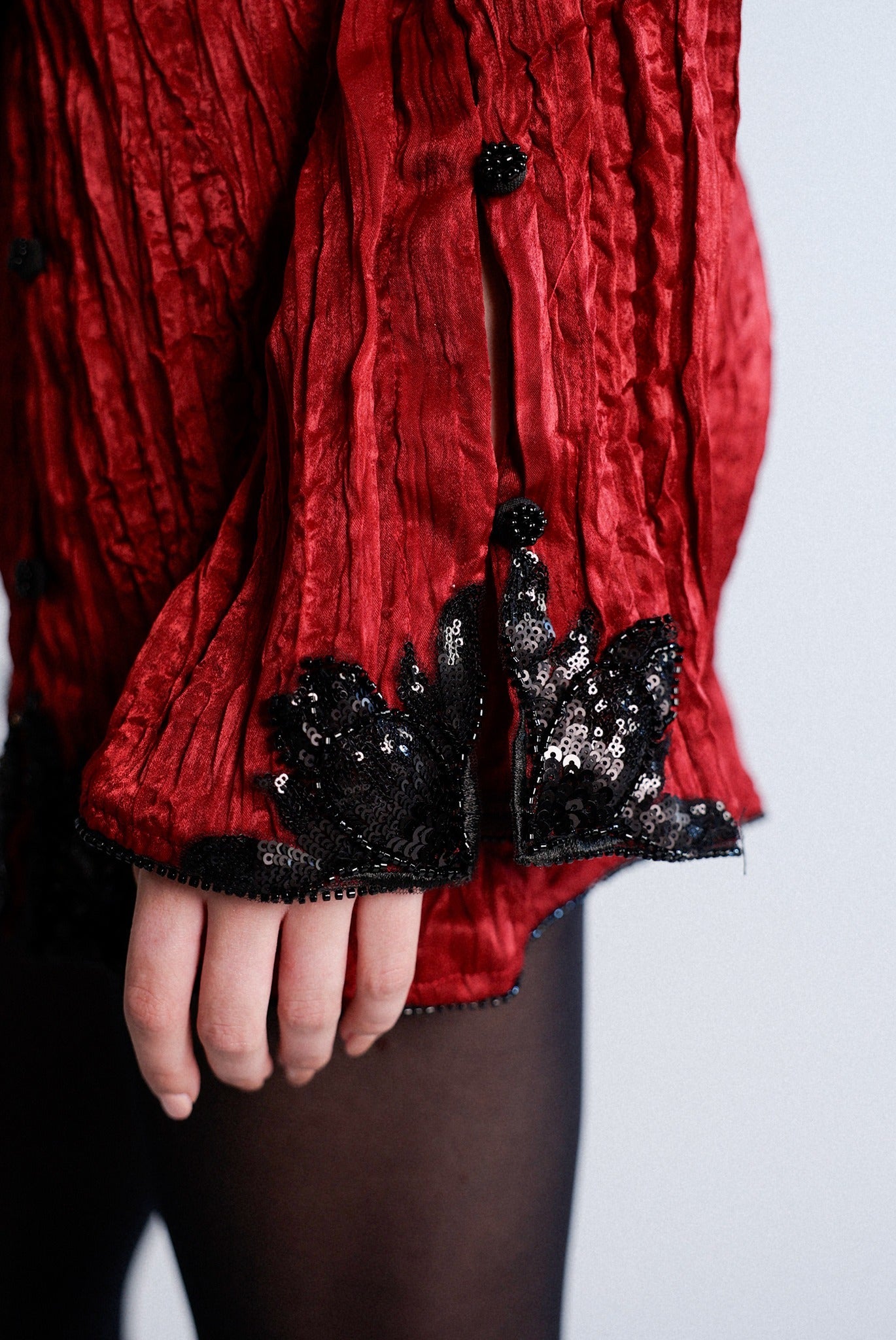 SABINA MUSAYEV - crinkled_satin_red_pre_spring_26