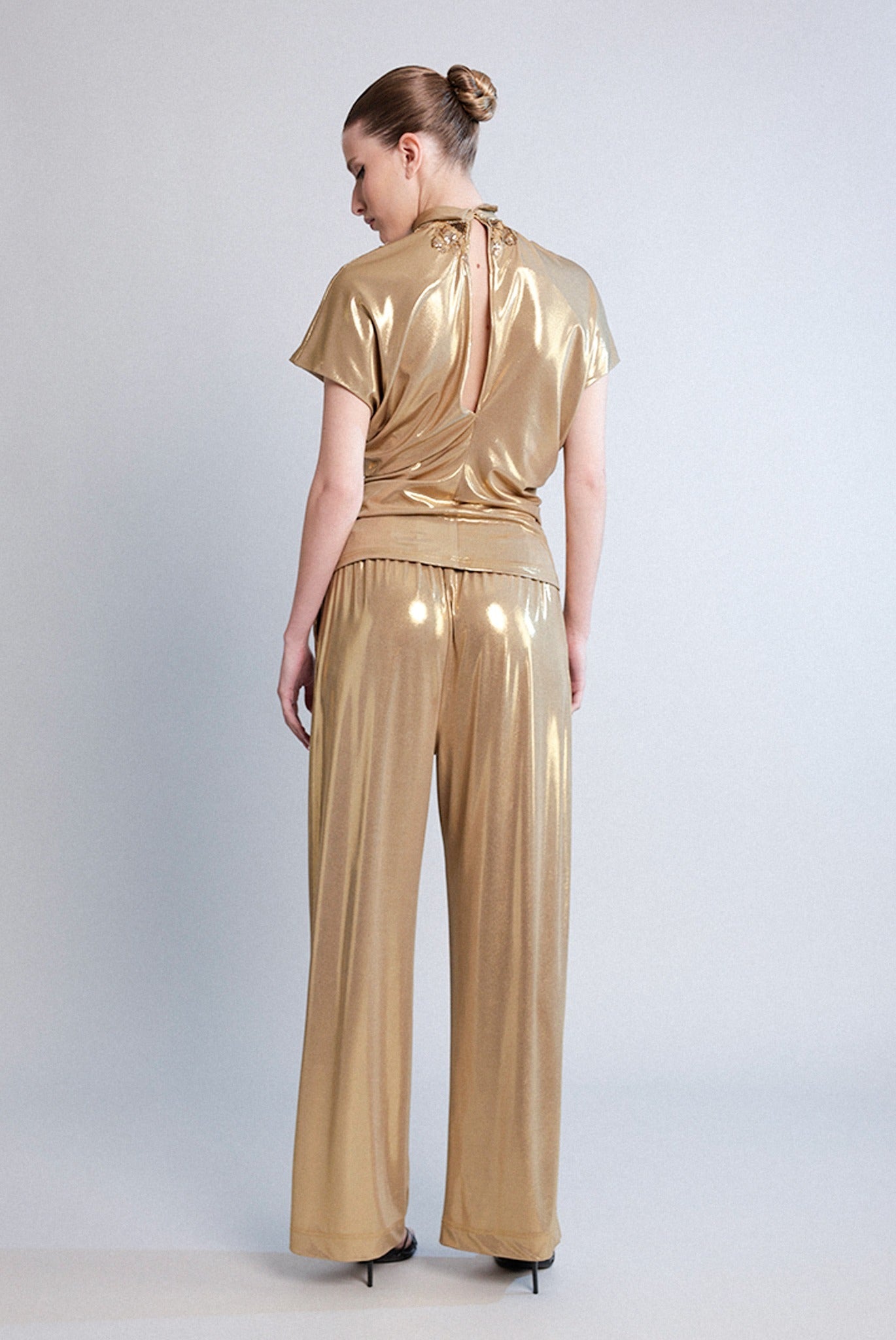 SABINA MUSAYEV - jersey_foil_gold_pre_spring_26